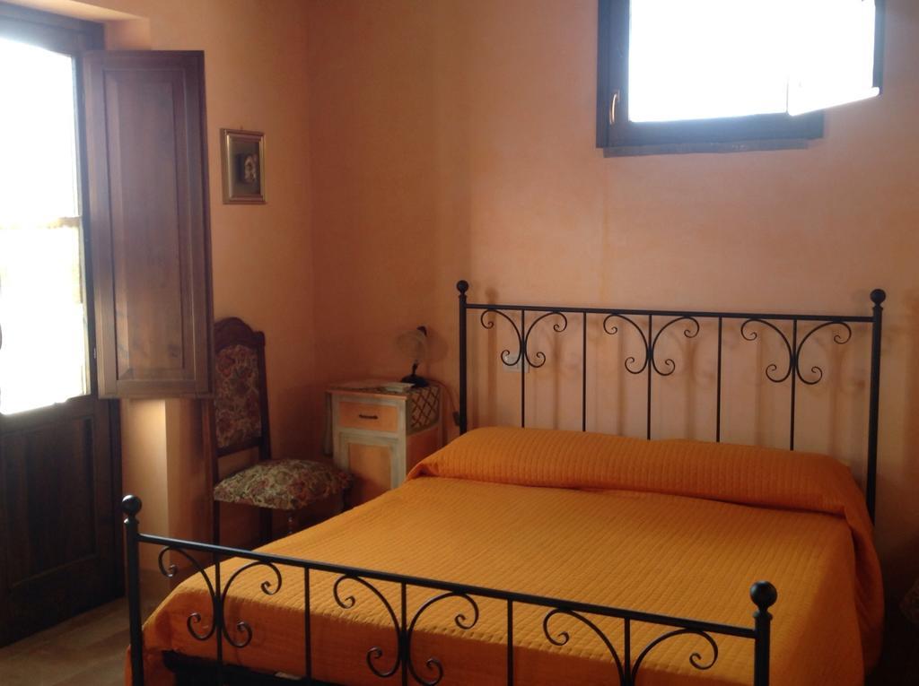 Agriturismo San Bartolomeo Montecchio  Chambre photo
